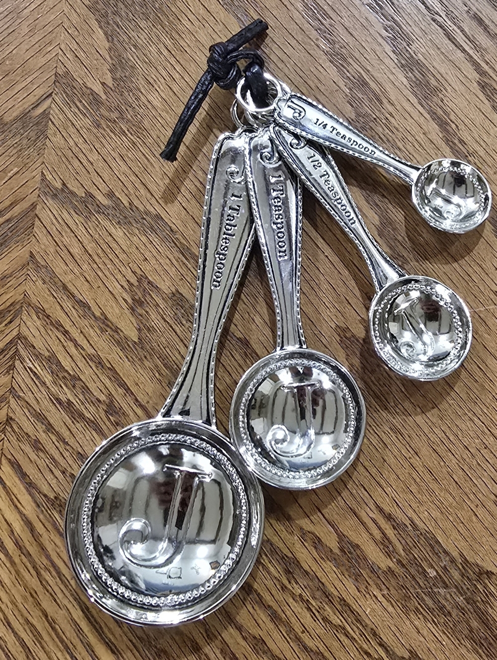 NWOT GANZ Monogrammed J Silver Tone Measuring Spoon Set (4)